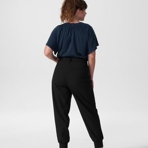 Universal standard Minton Jogger